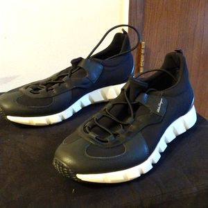 Salvatore Ferragamo TZ 60980 7M black